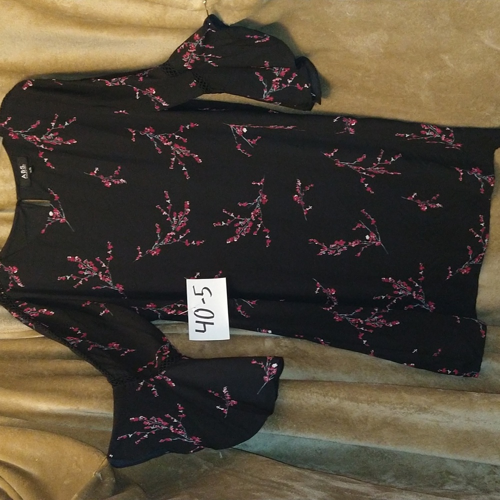Women's dress, size XL